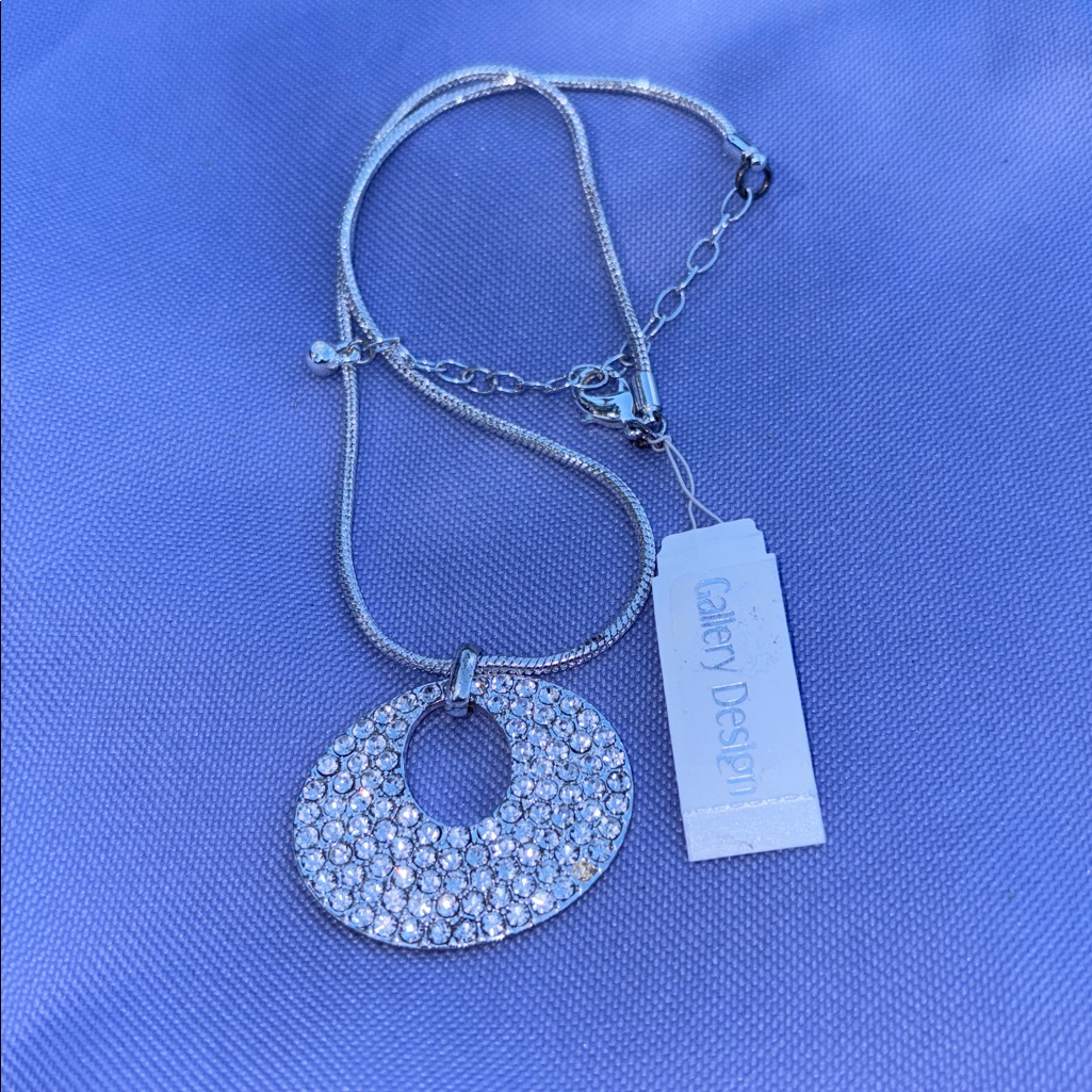Gallery Design Silver Necklace With Crystal Pendant